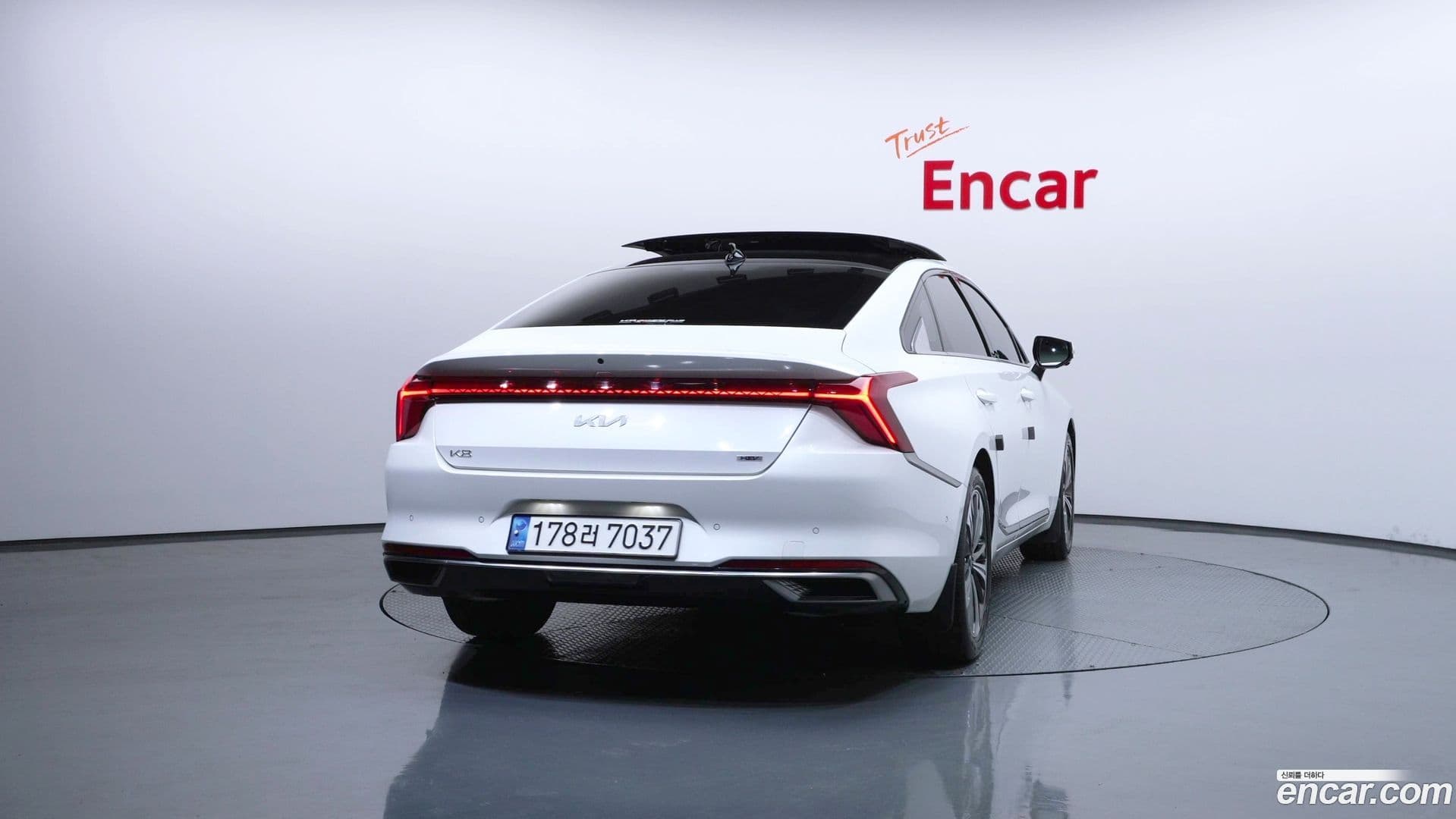 Main__Slider__Photo:K8 Kia 2023.2-3