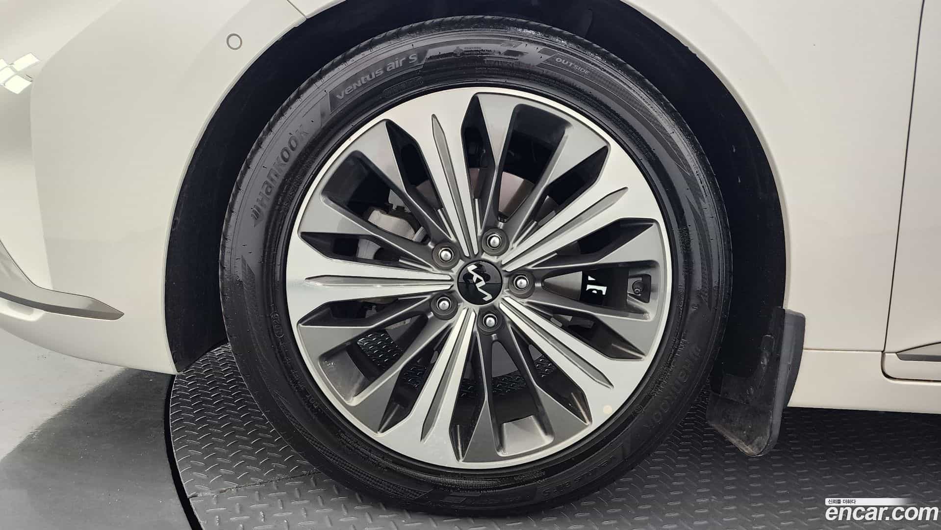 K8 Kia 2023.2-OUTER-005