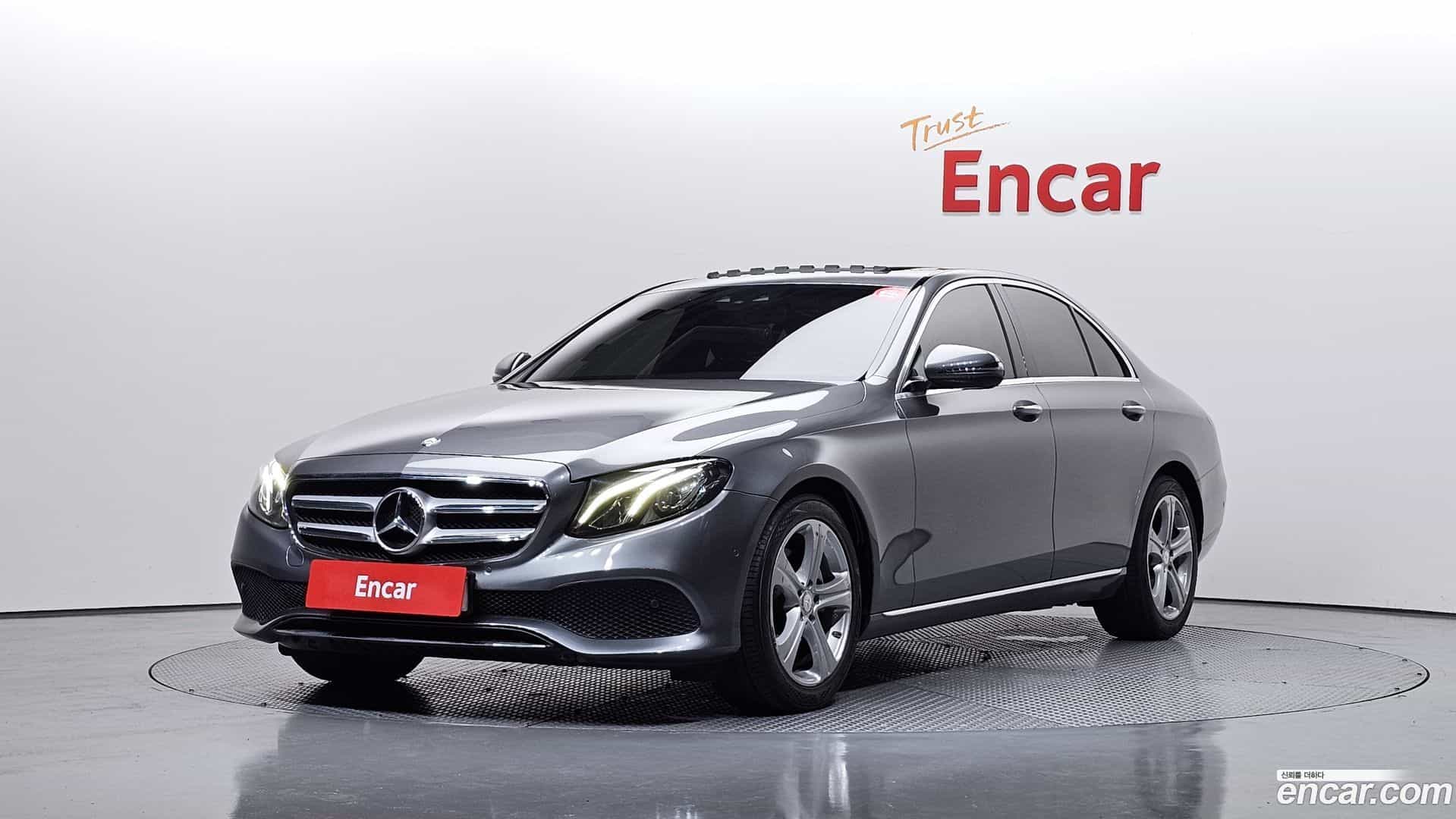 E-Class Mercedes-Benz 2017.0-OUTER-001