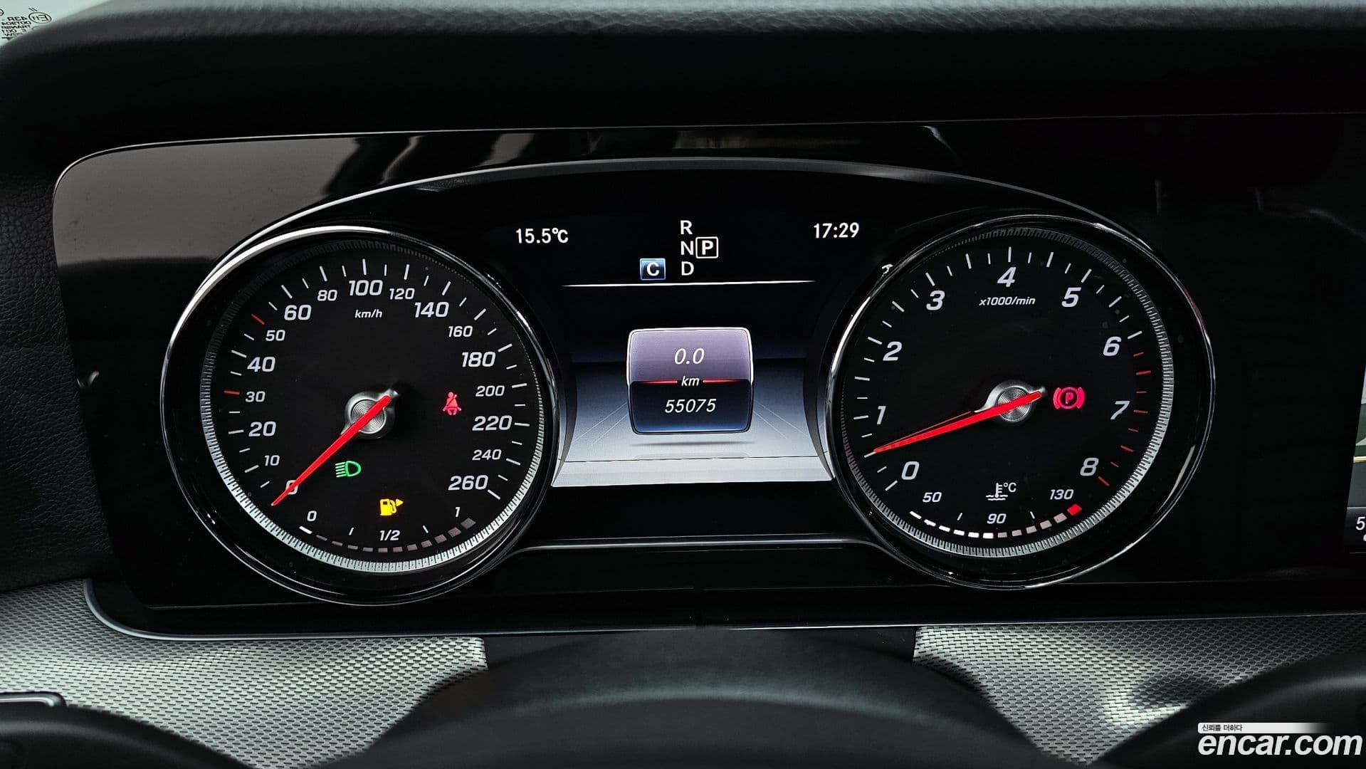 Main__Slider__Photo:E-Class Mercedes-Benz 2017.0-7