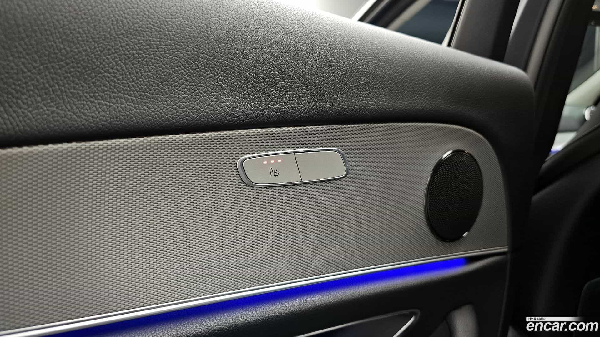 E-Class Mercedes-Benz 2017.0-OPTION-022