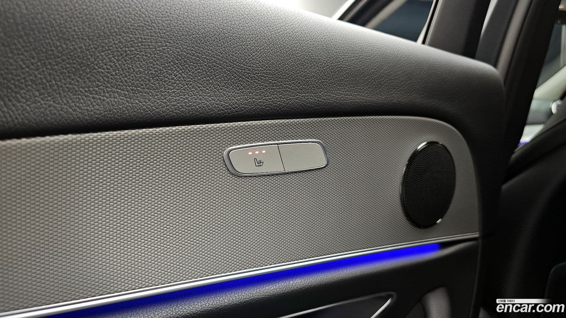 Main__Slider__Photo:E-Class Mercedes-Benz 2017.0-17