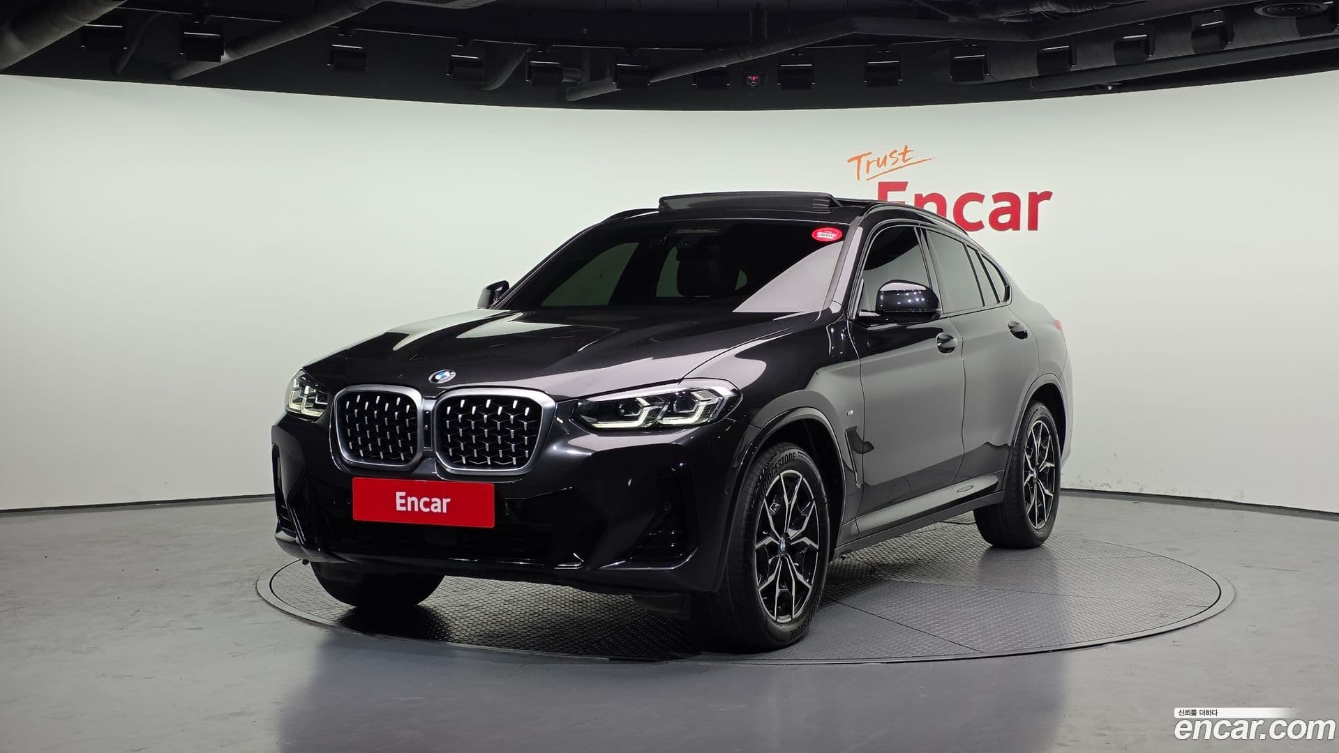 Main__Slider__Photo:X4 BMW 2023.3-0