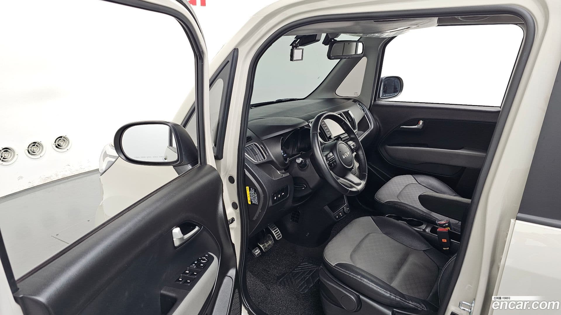 Main__Slider__Photo:RAY Kia 2022.0-9