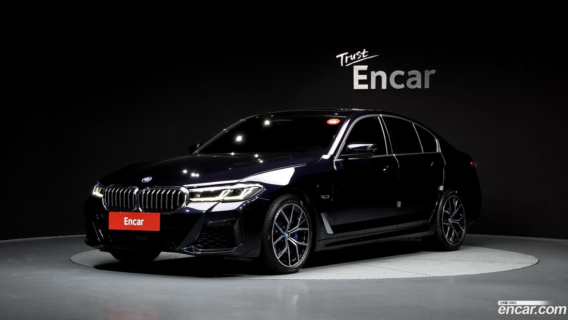 Main__Slider__Photo:5-Series BMW 2022.3-0