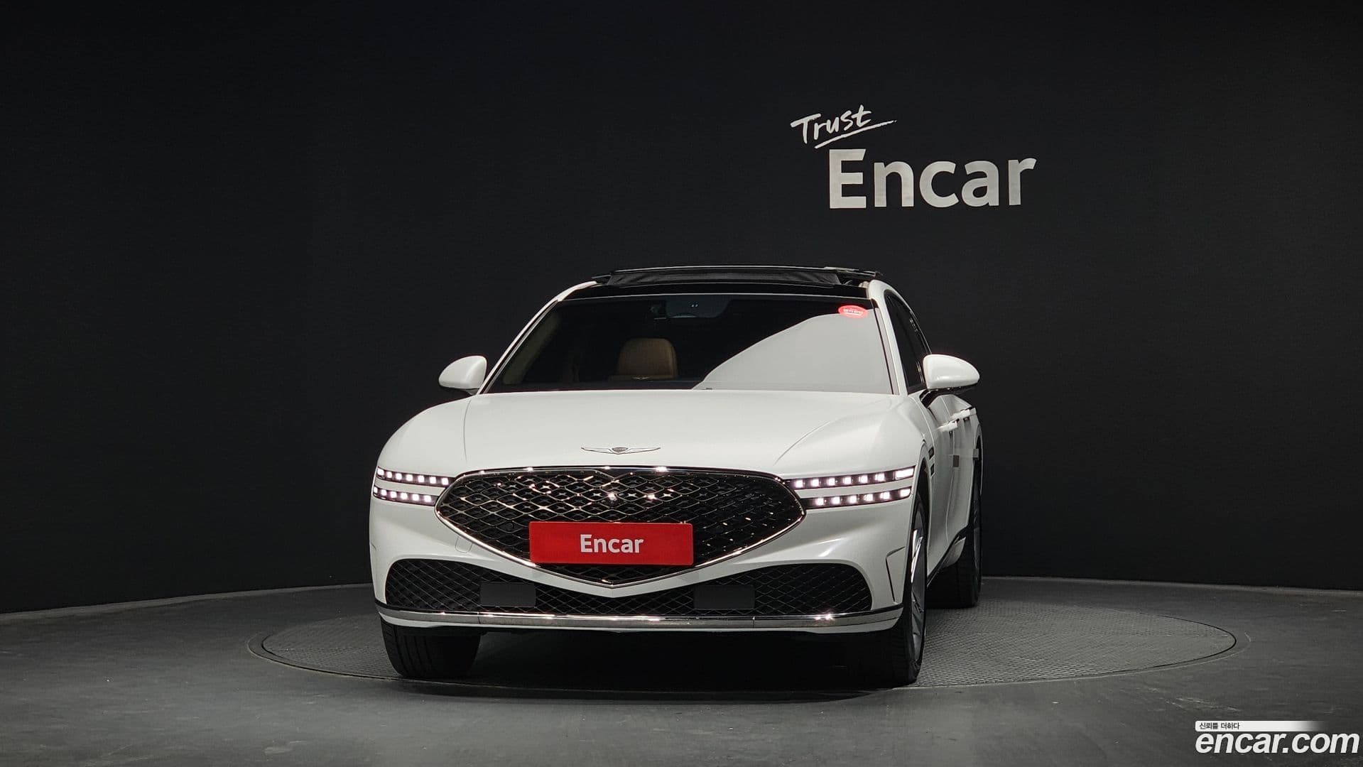 Main__Slider__Photo:G90 Genesis 2022.2-2