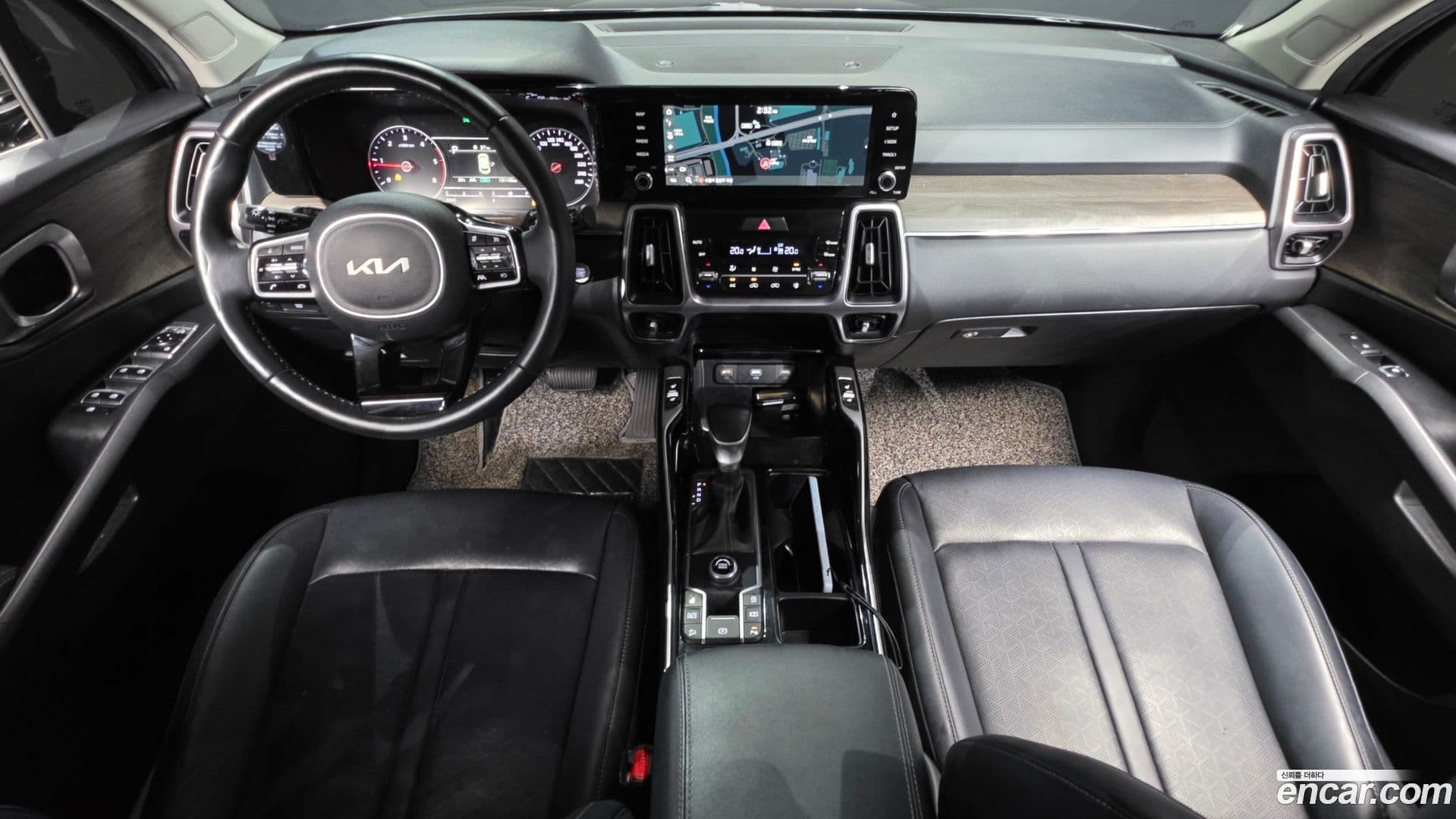 Main__Slider__Photo:Sorento Kia 2021.11-6