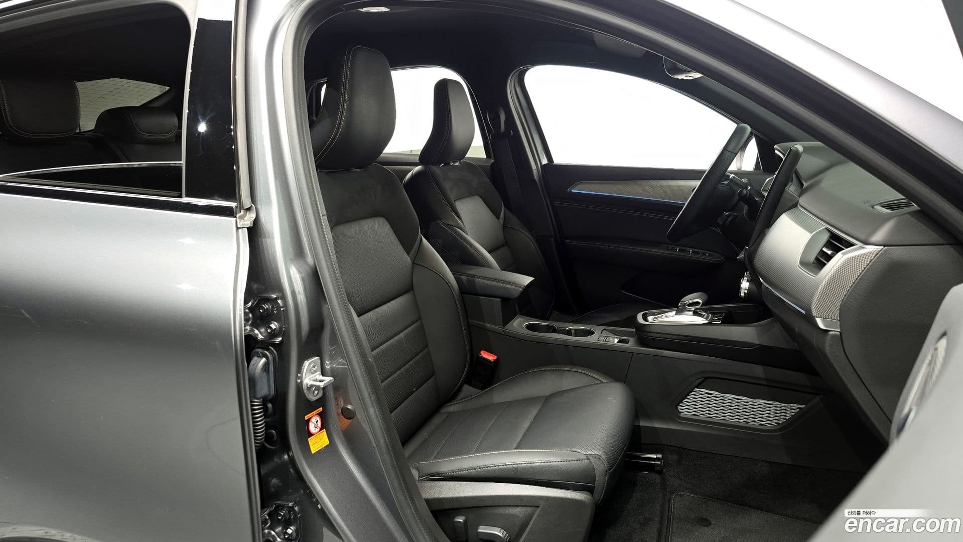 Main__Slider__Photo:Arkana Renault-KoreaSamsung 2024.9-9