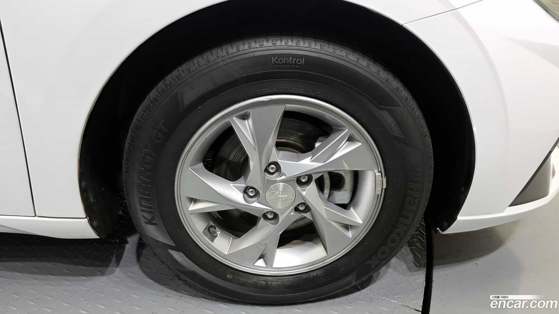 AVANTE Hyundai 2020.5-OUTER-005