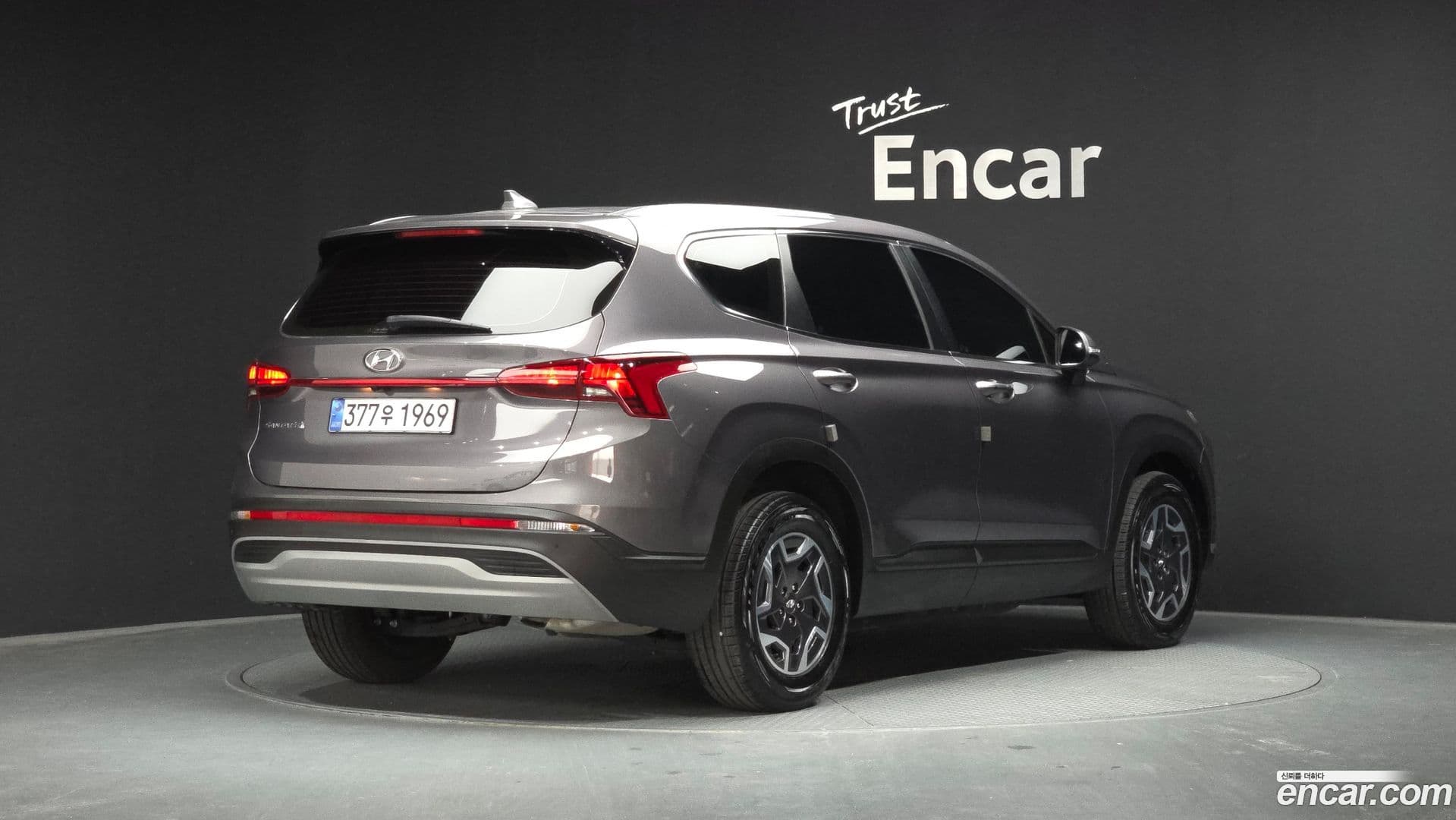 Main__Slider__Photo:Santafe Hyundai 2022.10-1