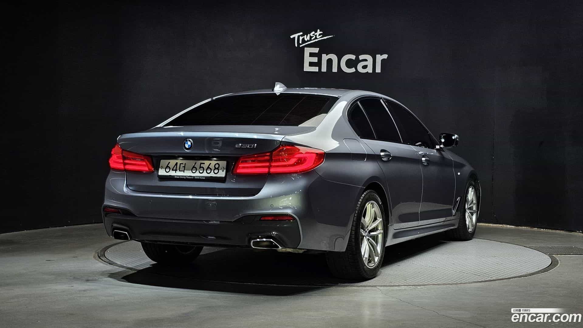 5-Series BMW 2017.5-OUTER-002