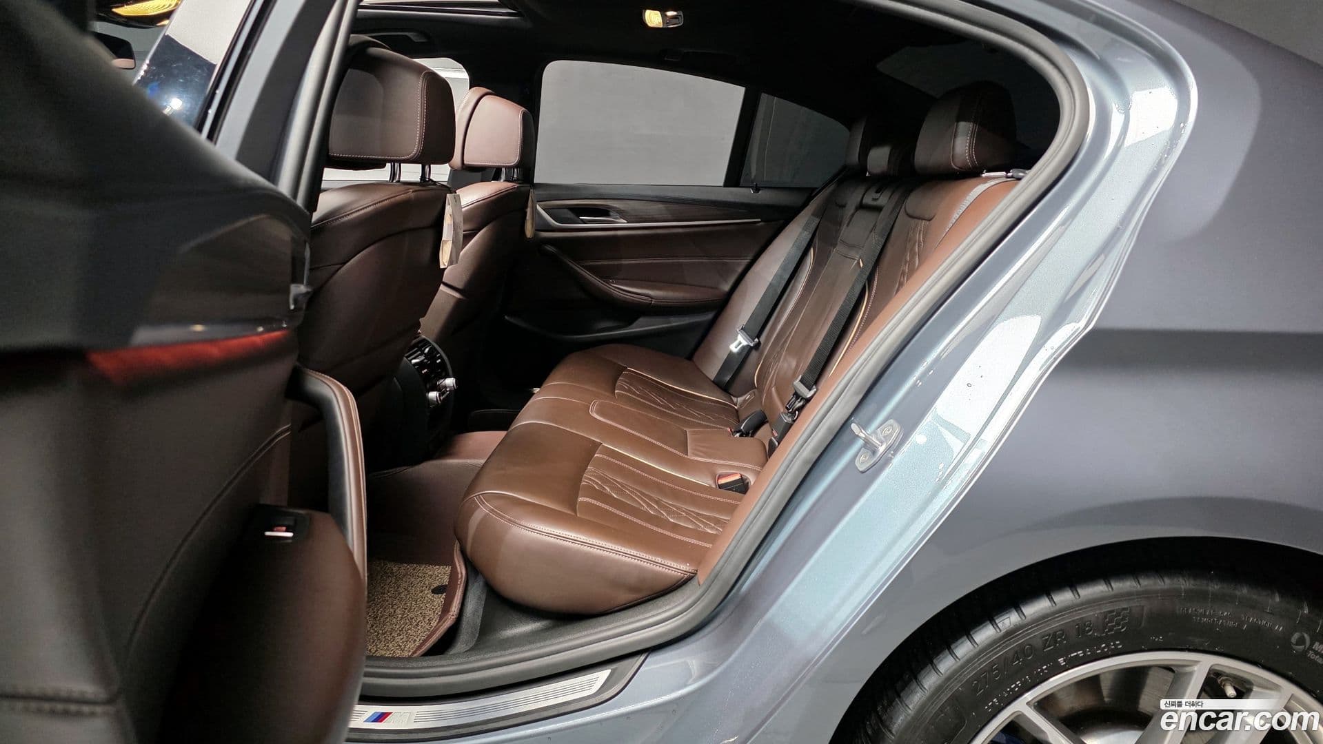 Main__Slider__Photo:5-Series BMW 2017.5-11