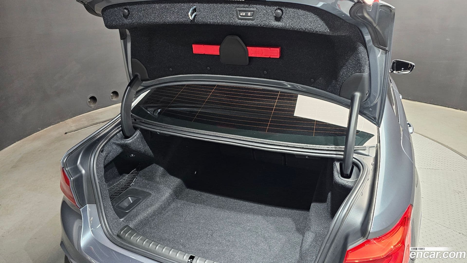 Main__Slider__Photo:5-Series BMW 2017.5-19