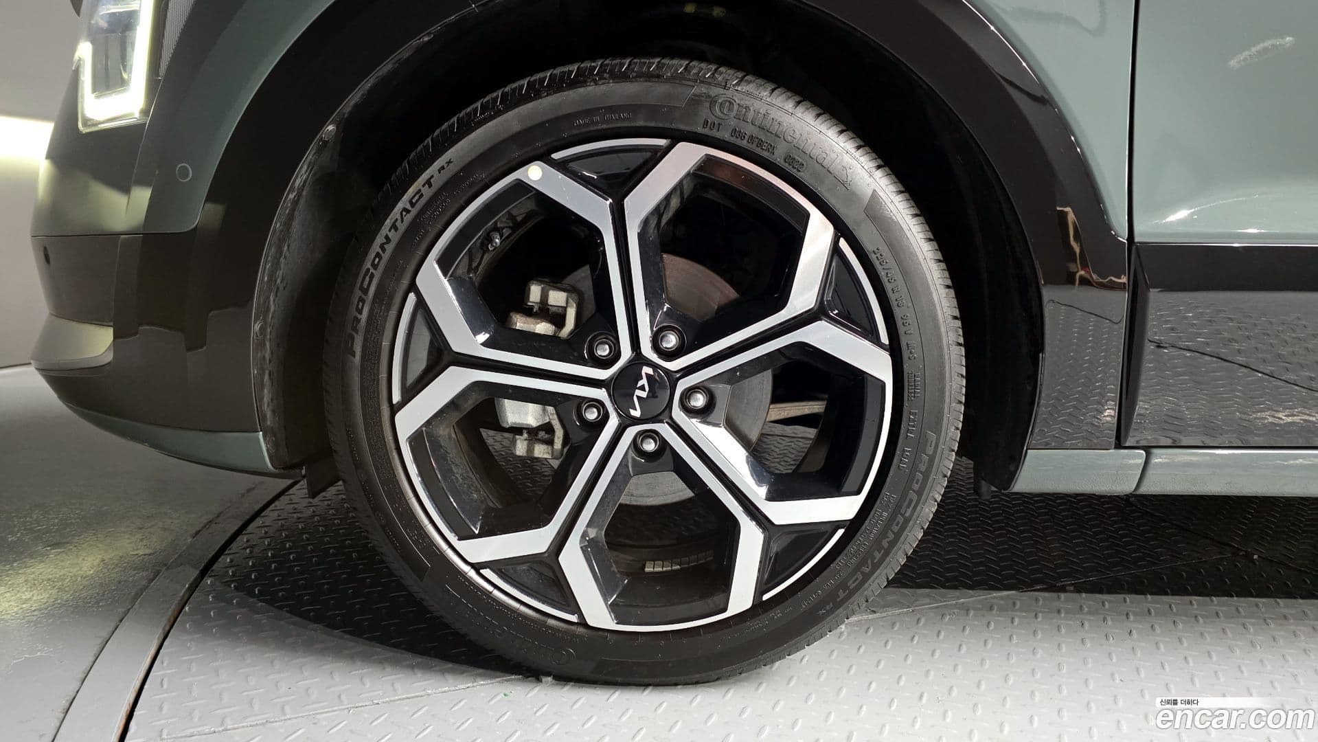 Main__Slider__Photo:Niro Kia 2022.3-4