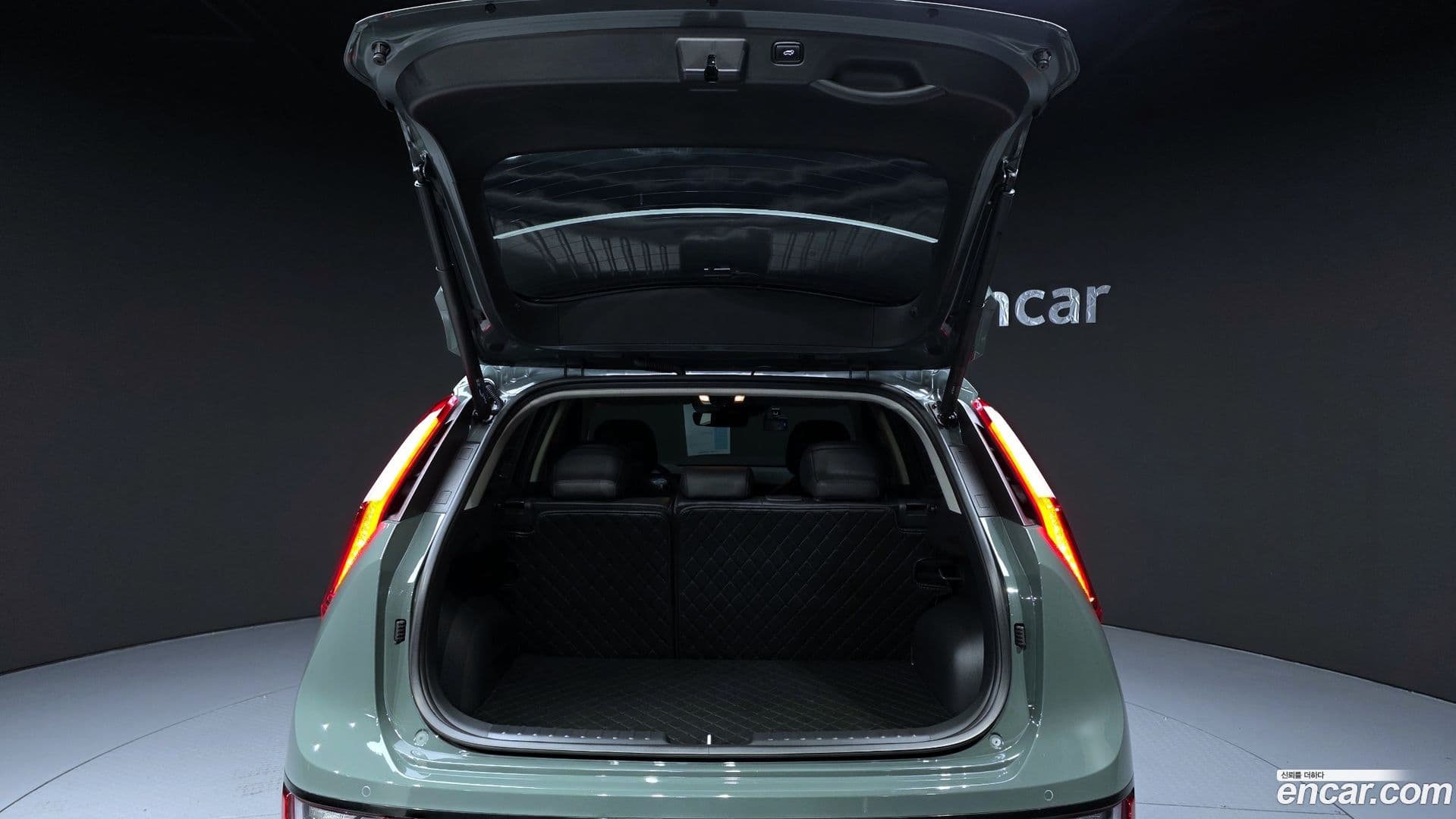 Main__Slider__Photo:Niro Kia 2022.3-19