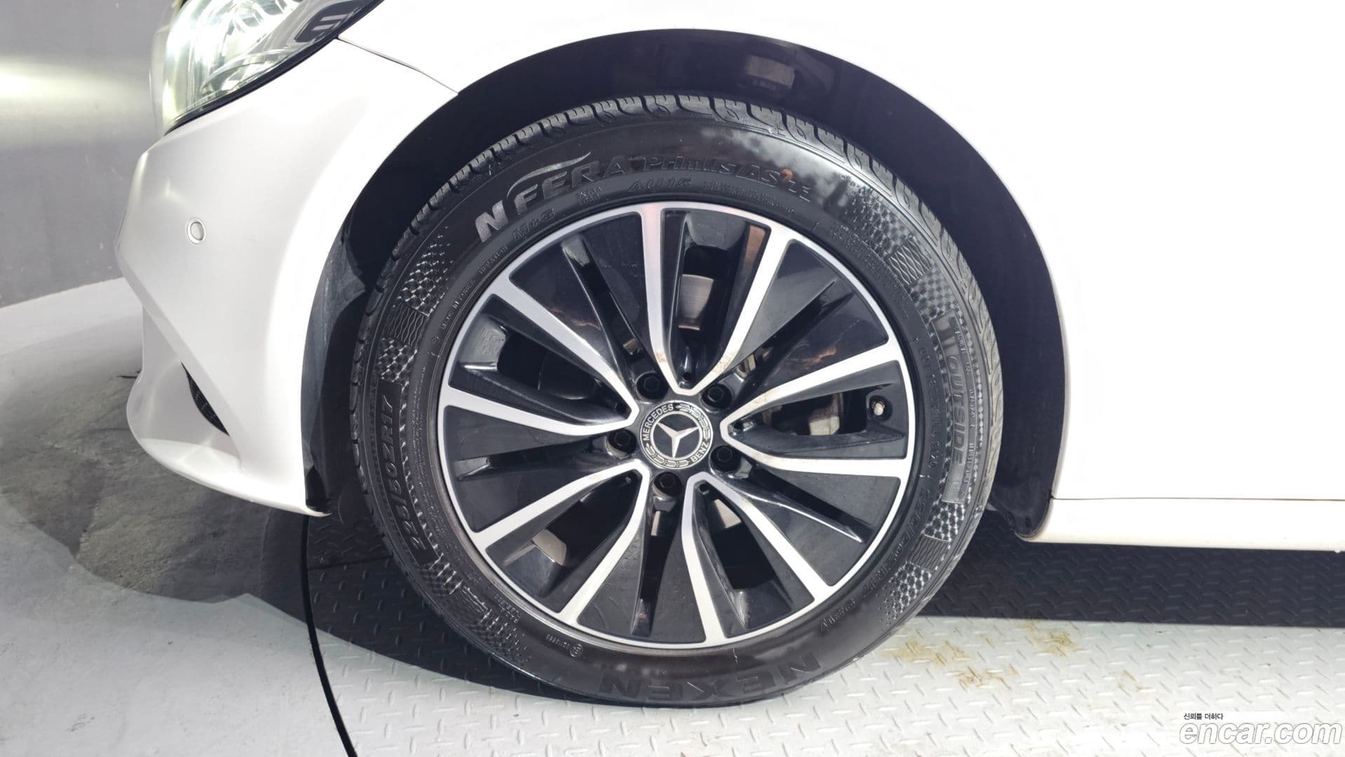 Main__Slider__Photo:C-Class Mercedes-Benz 2019.10-4