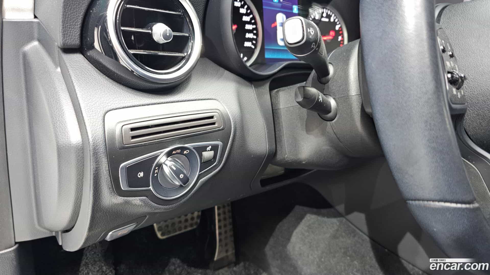 C-Class Mercedes-Benz 2019.10-OPTION-022