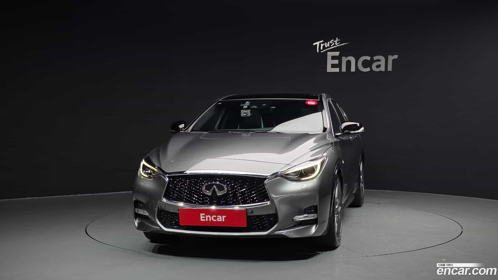 Q30 Infiniti 2017.3-OUTER-003