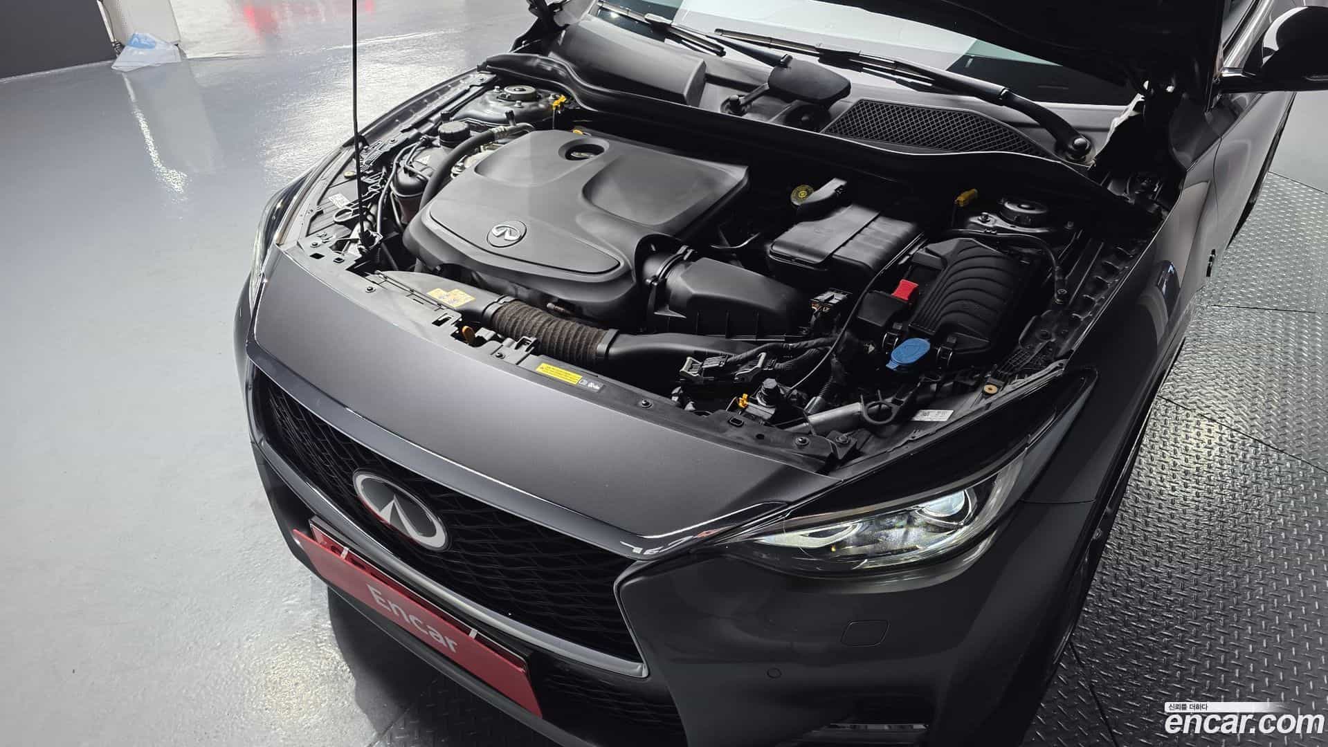 Q30 Infiniti 2017.3-OUTER-006