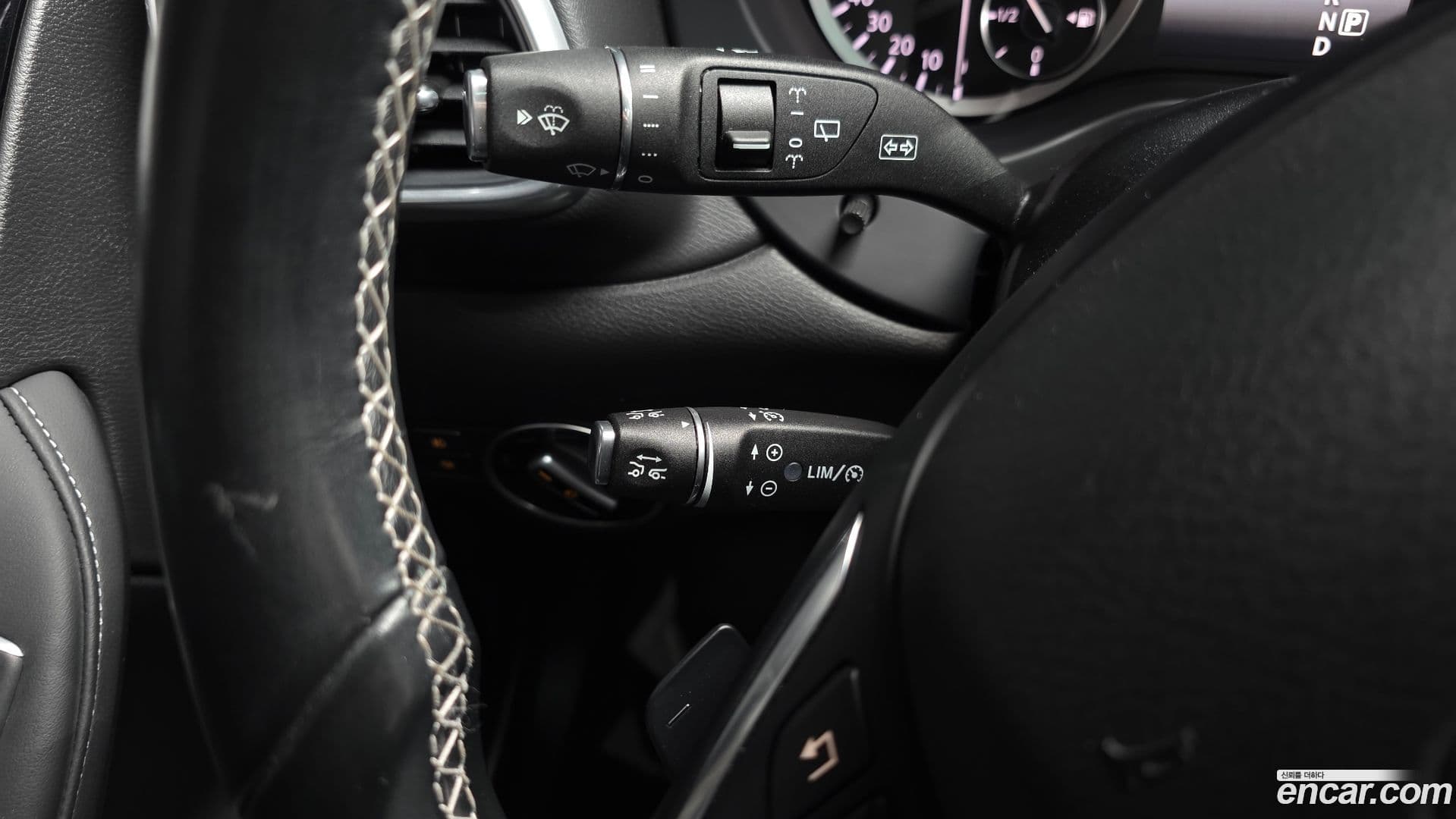 Main__Slider__Photo:Q30 Infiniti 2017.3-18