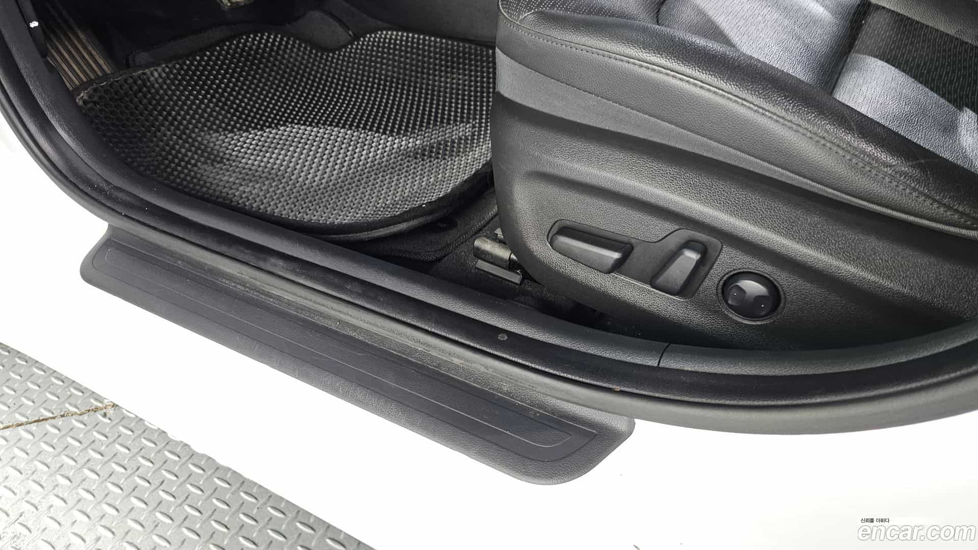 AVANTE Hyundai 2018.9-OPTION-020