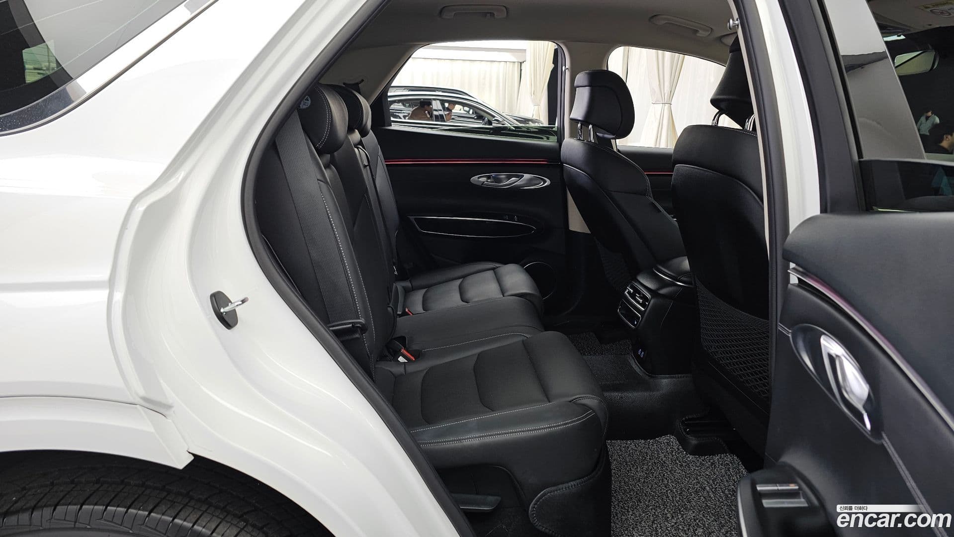 Main__Slider__Photo:GV70 Genesis 2025.4-11