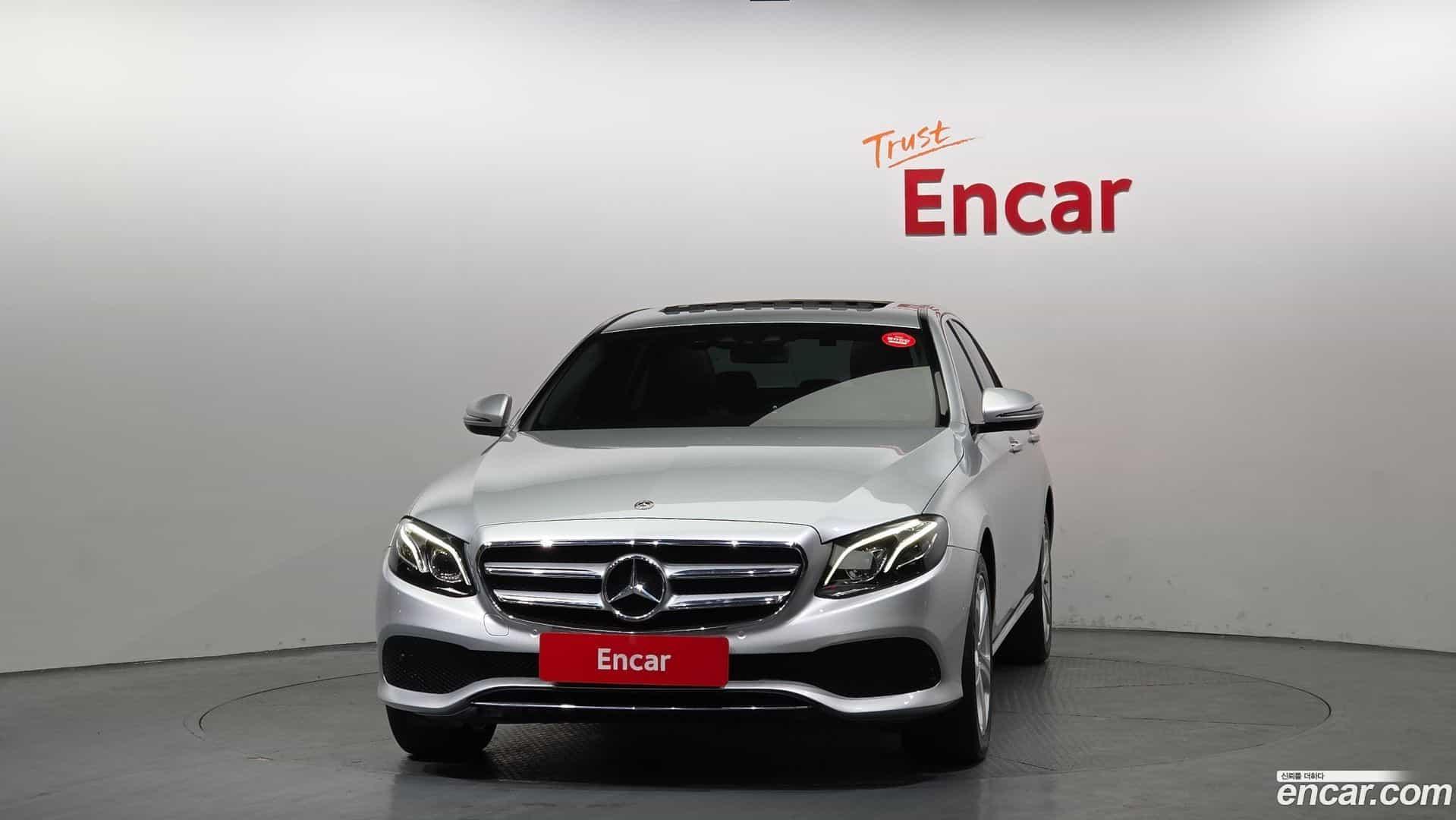 E-Class Mercedes-Benz 2018.6-OUTER-003