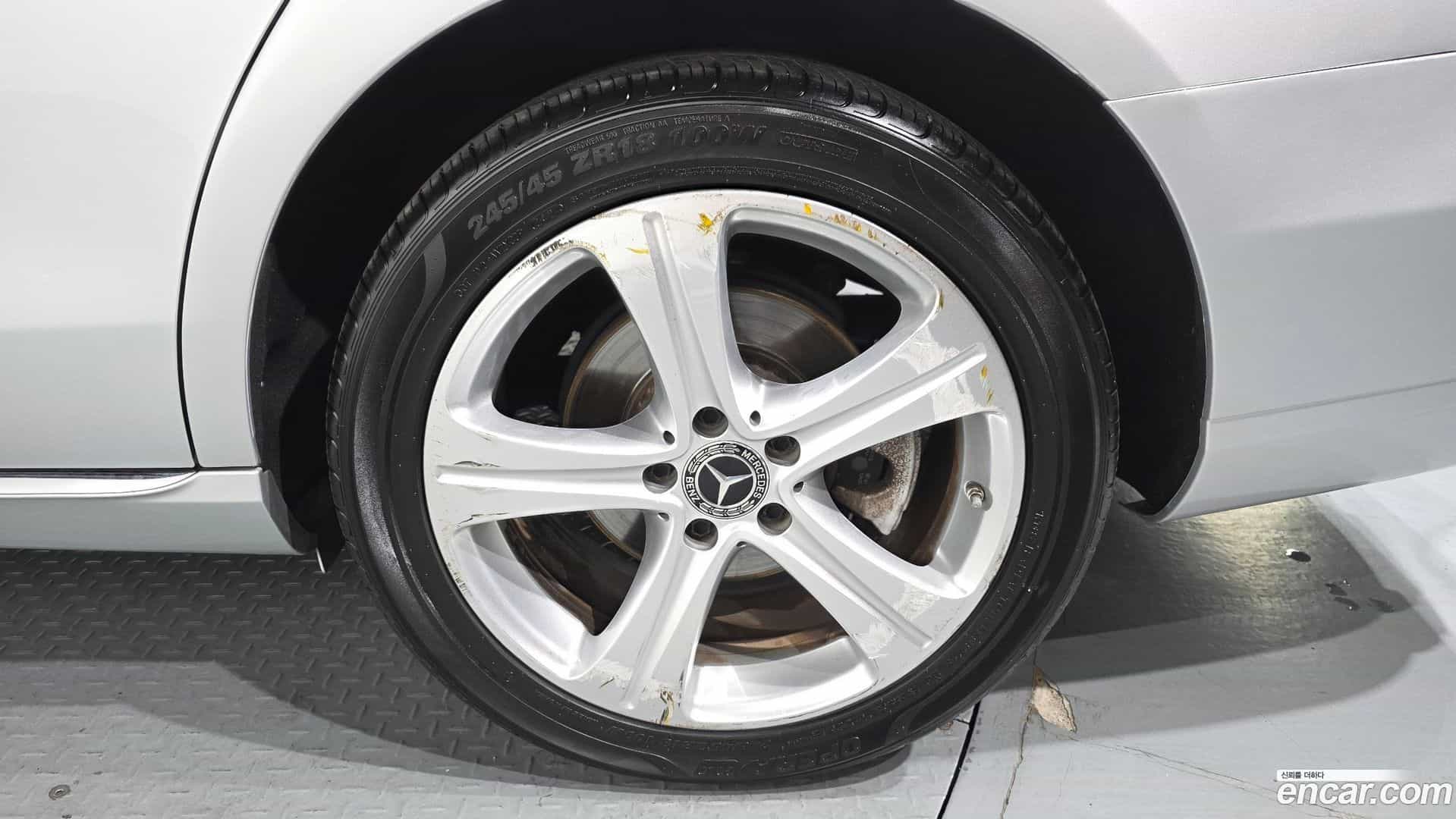 E-Class Mercedes-Benz 2018.6-OUTER-005