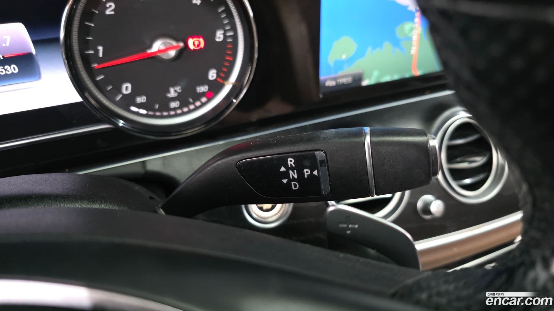 Main__Slider__Photo:E-Class Mercedes-Benz 2018.6-8