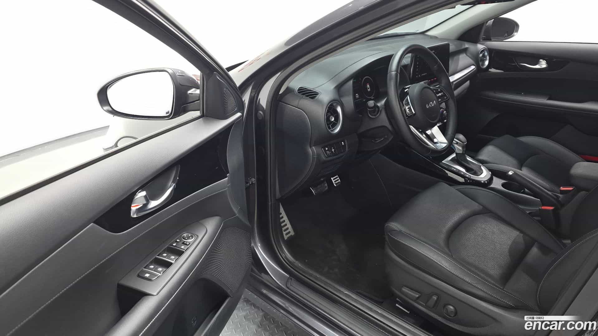 K3 Kia 2023.6-OPTION-016