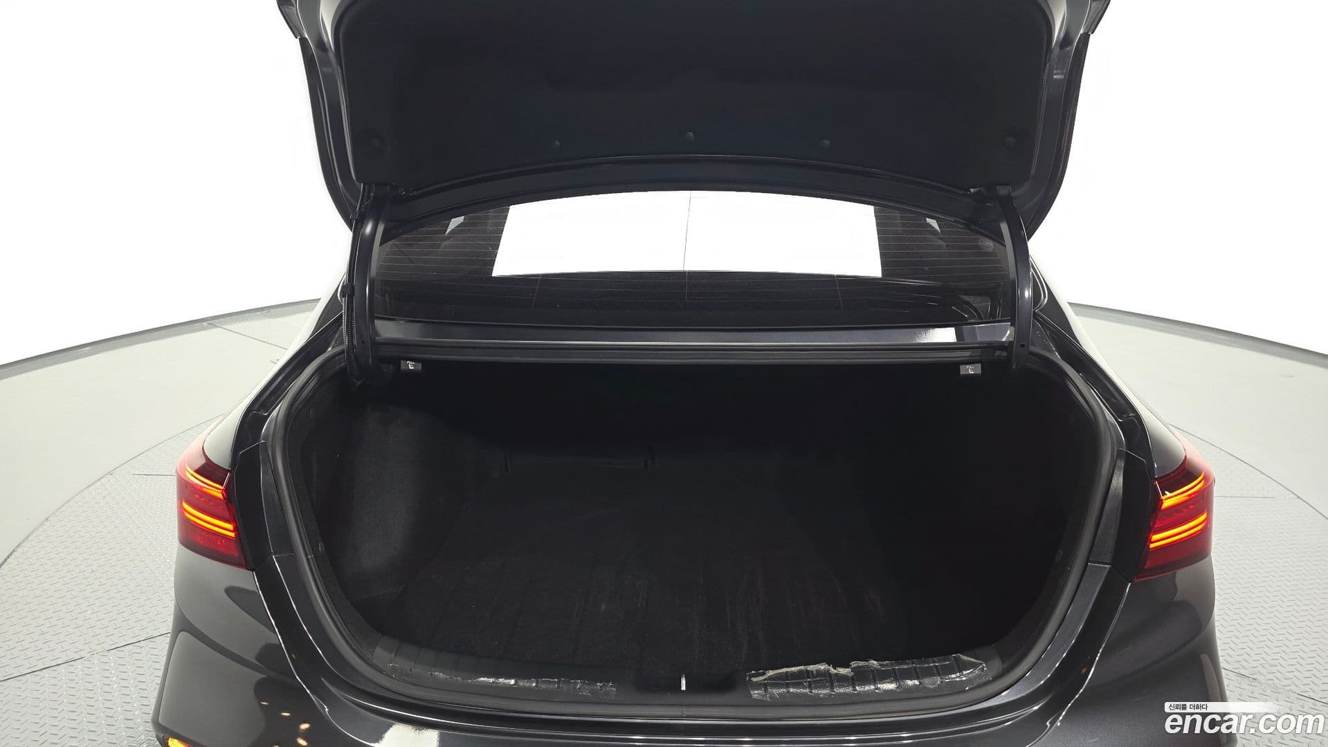 Main__Slider__Photo:K3 Kia 2023.6-19