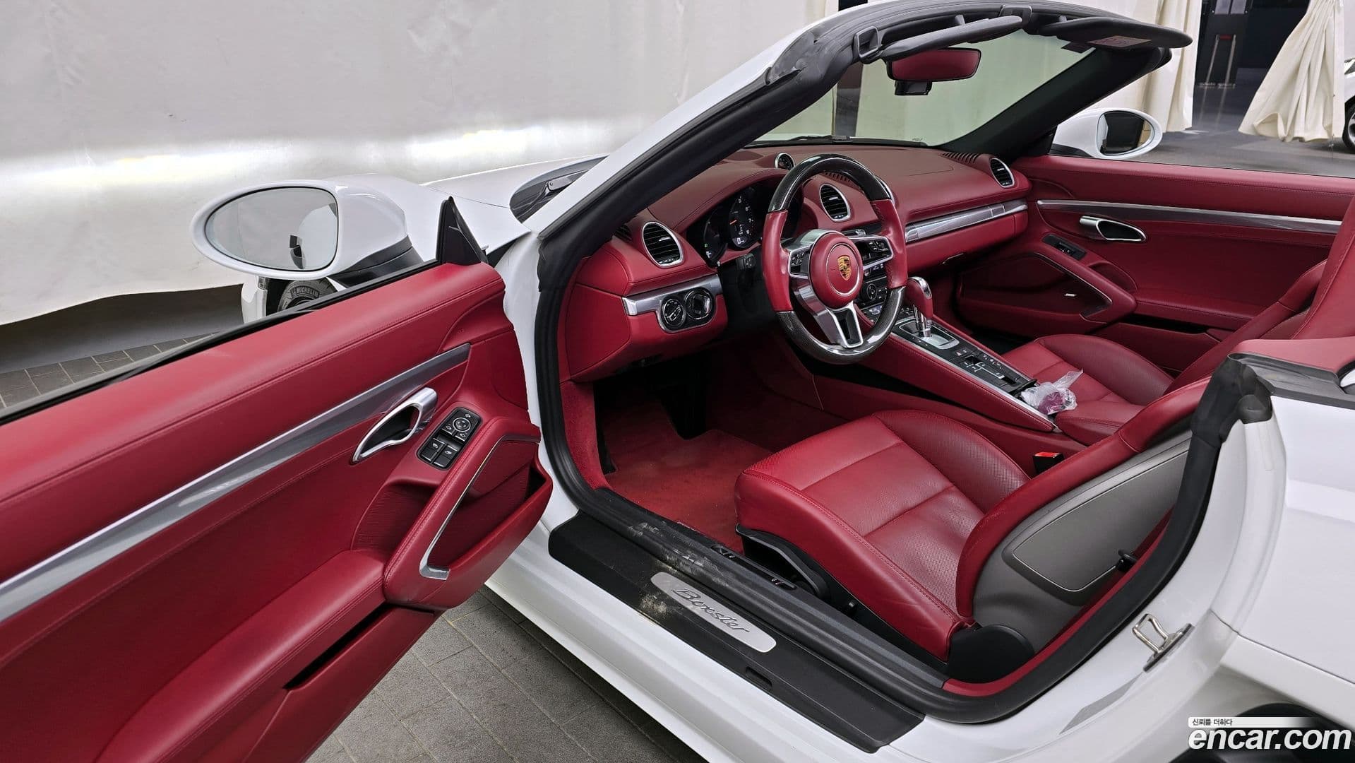 Main__Slider__Photo:718 Porsche 2022.1-9