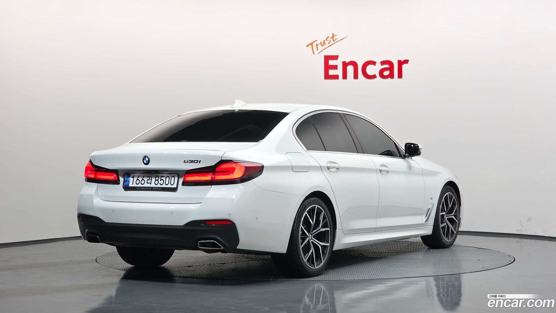 Main__Slider__Photo:5-Series BMW 2022.3-1