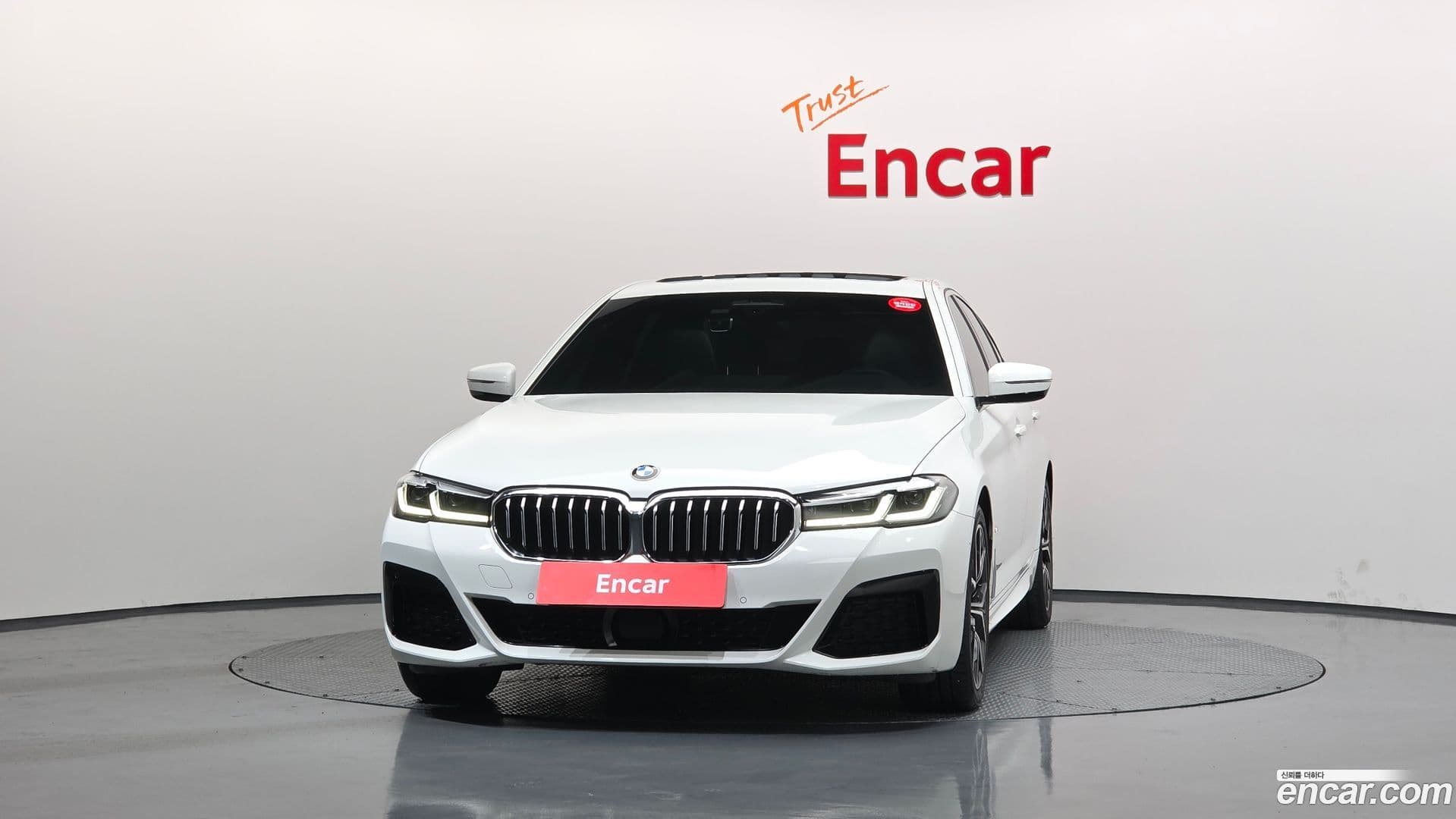 Main__Slider__Photo:5-Series BMW 2022.3-2