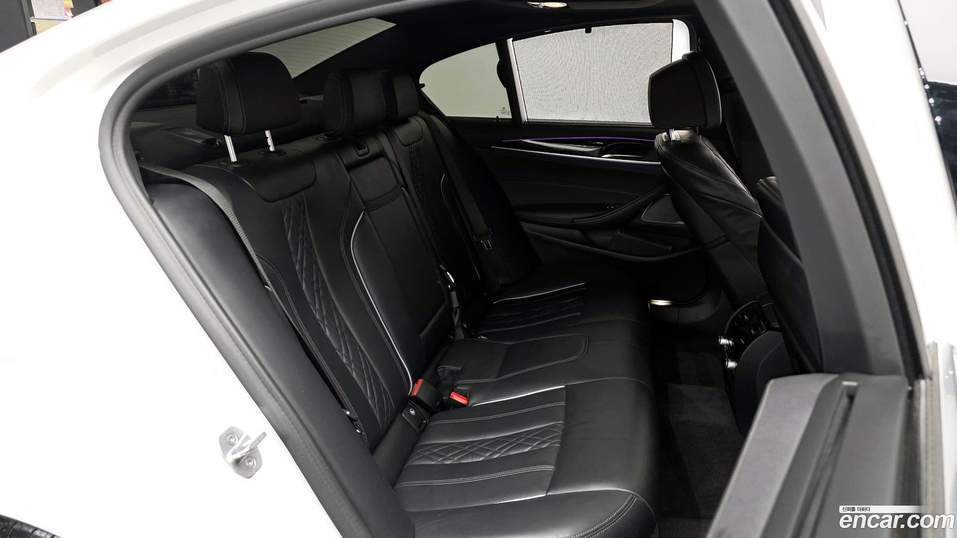 Main__Slider__Photo:5-Series BMW 2022.3-10