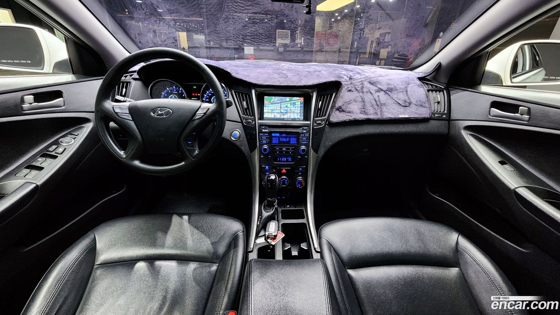 Main__Slider__Photo:Sonata Hyundai 2014.2-6