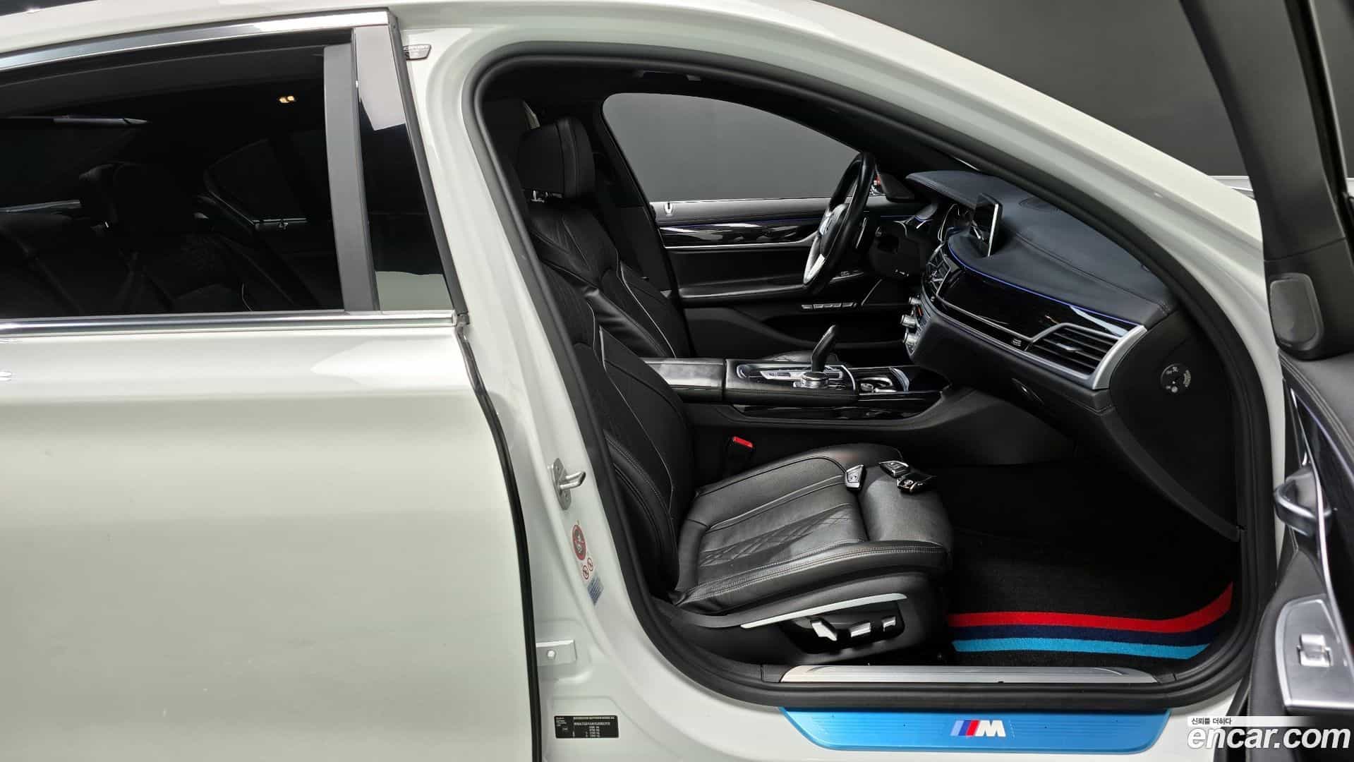 7-Series BMW 2017.2-INNER-010