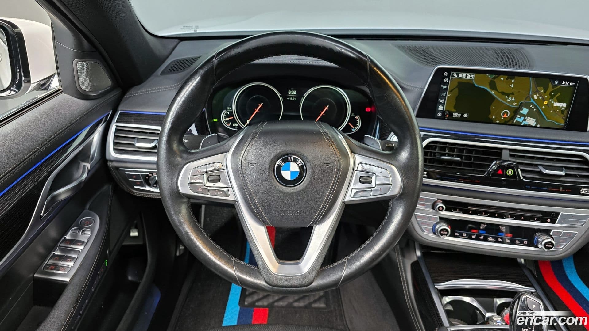 Main__Slider__Photo:7-Series BMW 2017.2-12