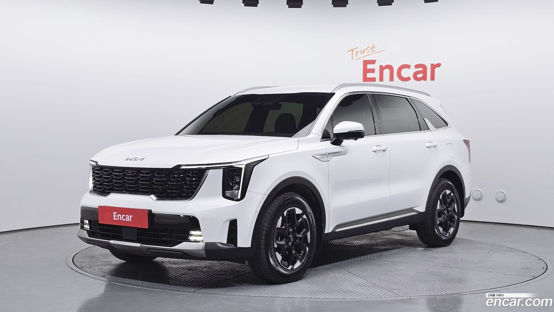 Main__Slider__Photo:Sorento Kia 2024.9-0