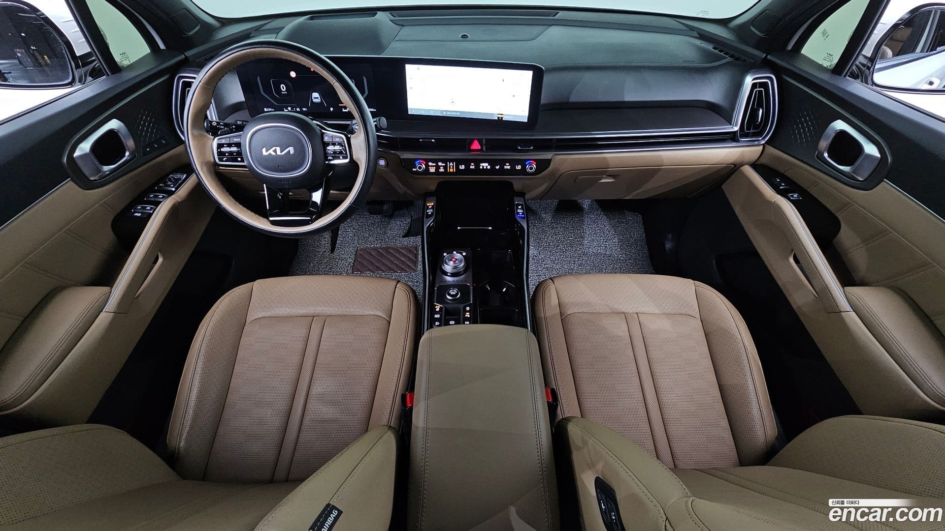 Main__Slider__Photo:Sorento Kia 2024.9-6