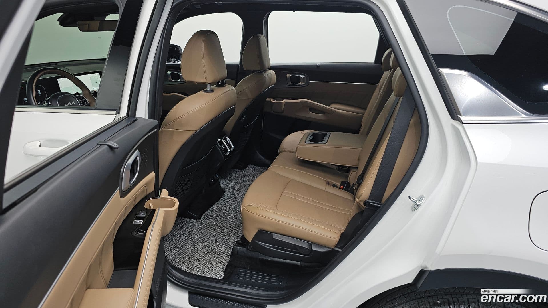 Main__Slider__Photo:Sorento Kia 2024.9-10