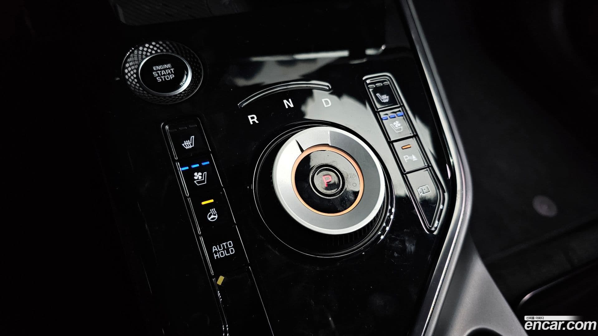 Main__Slider__Photo:Niro Kia 2022.6-8