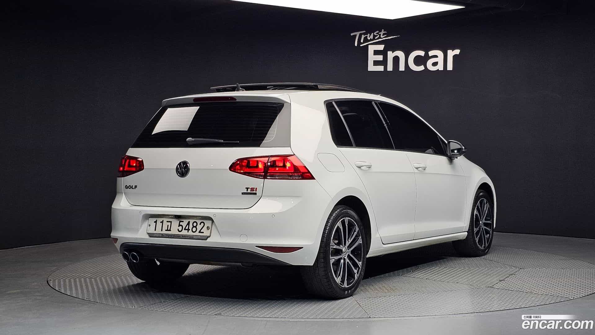 Golf Volkswagen 2015.3-OUTER-002