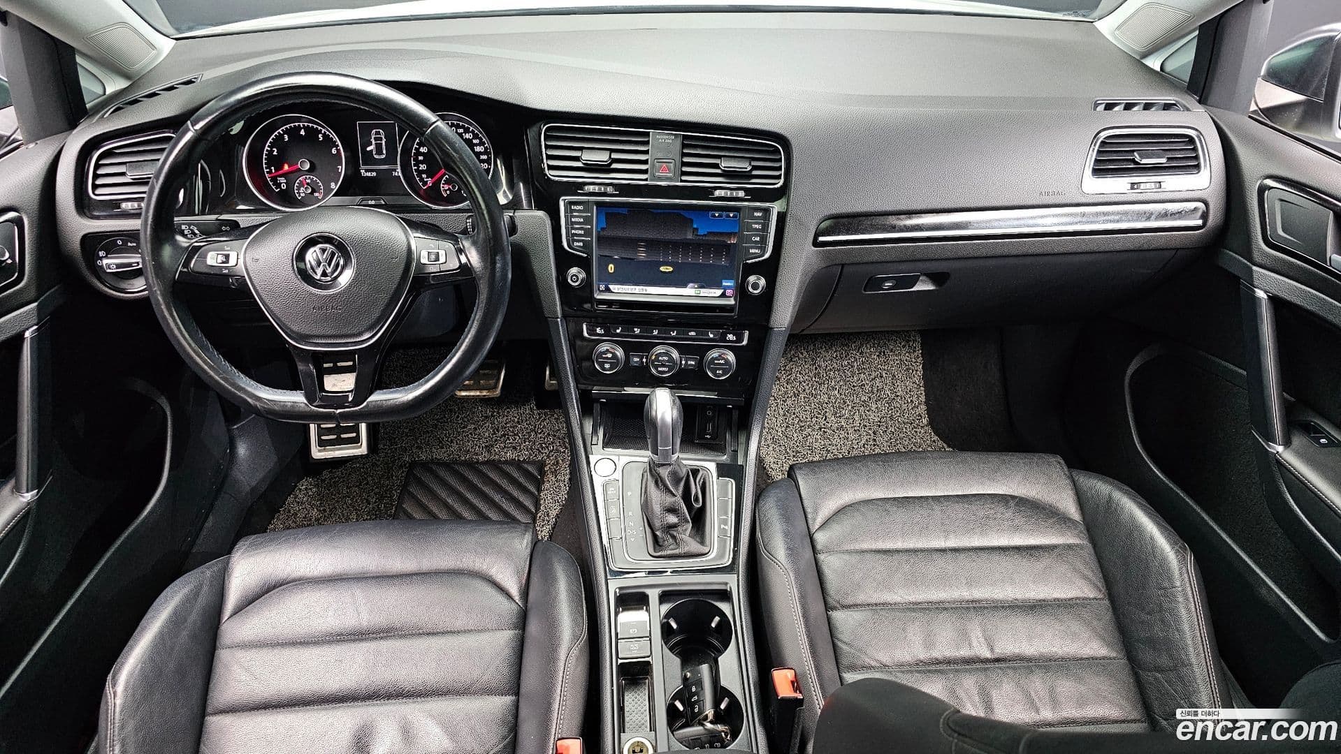 Main__Slider__Photo:Golf Volkswagen 2015.3-6