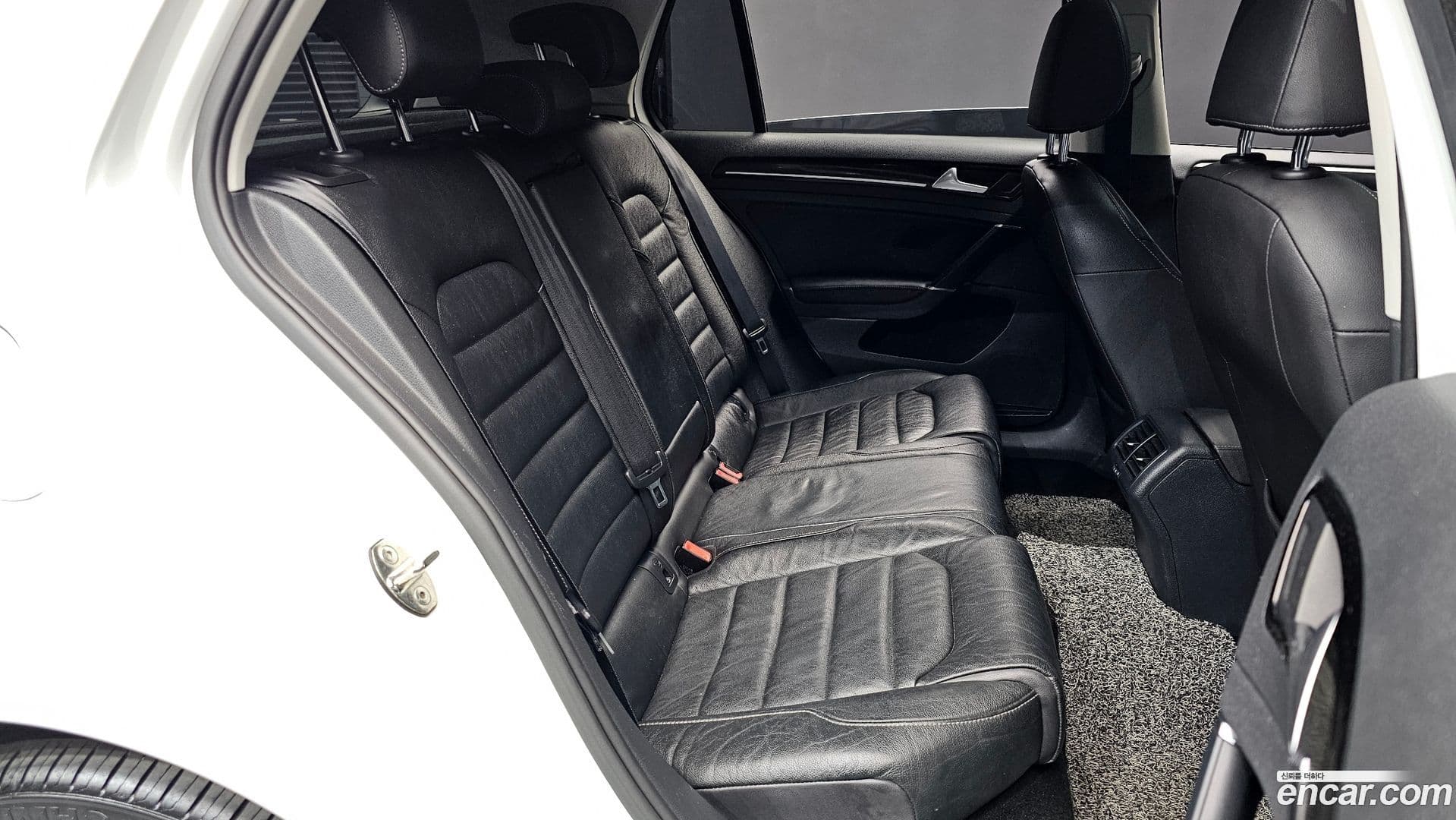 Main__Slider__Photo:Golf Volkswagen 2015.3-11