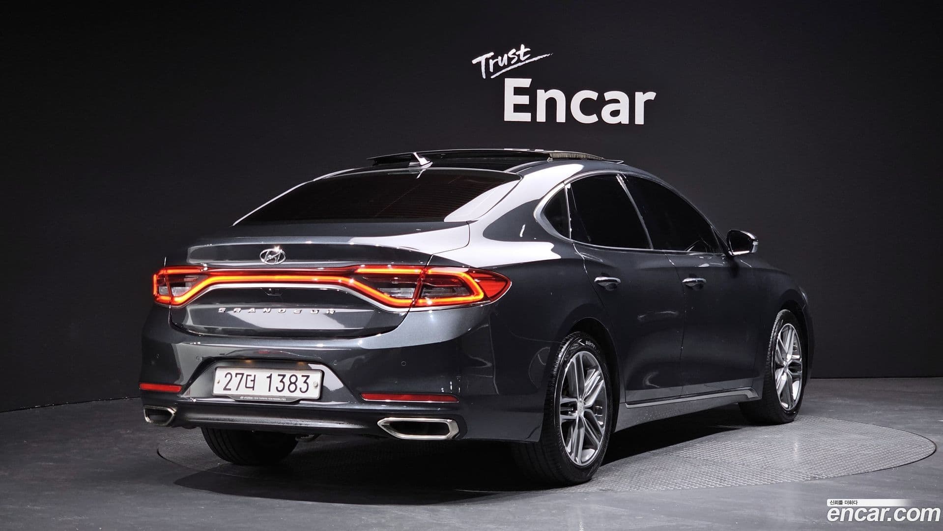 Main__Slider__Photo:Grandeur Hyundai 2017.0-1