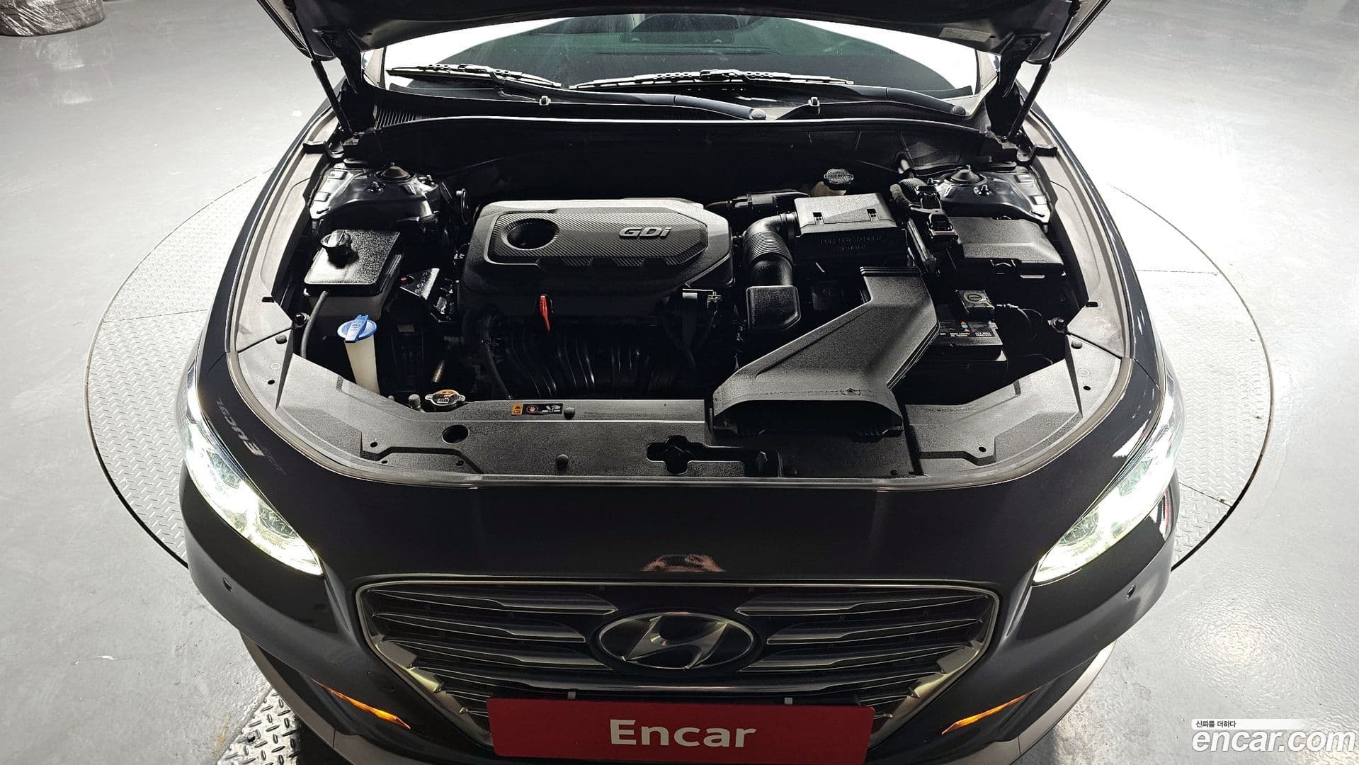 Main__Slider__Photo:Grandeur Hyundai 2017.0-5