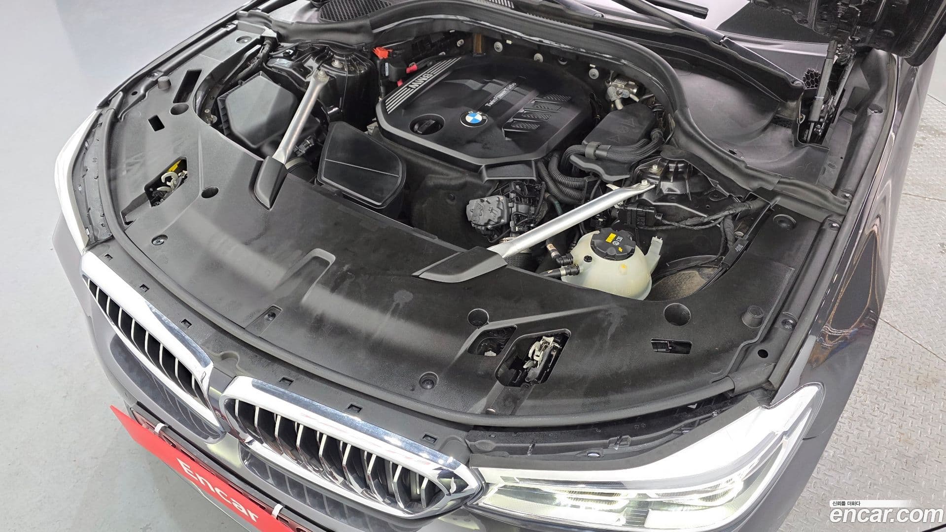 Main__Slider__Photo:Gran Turismo BMW 2020.0-5