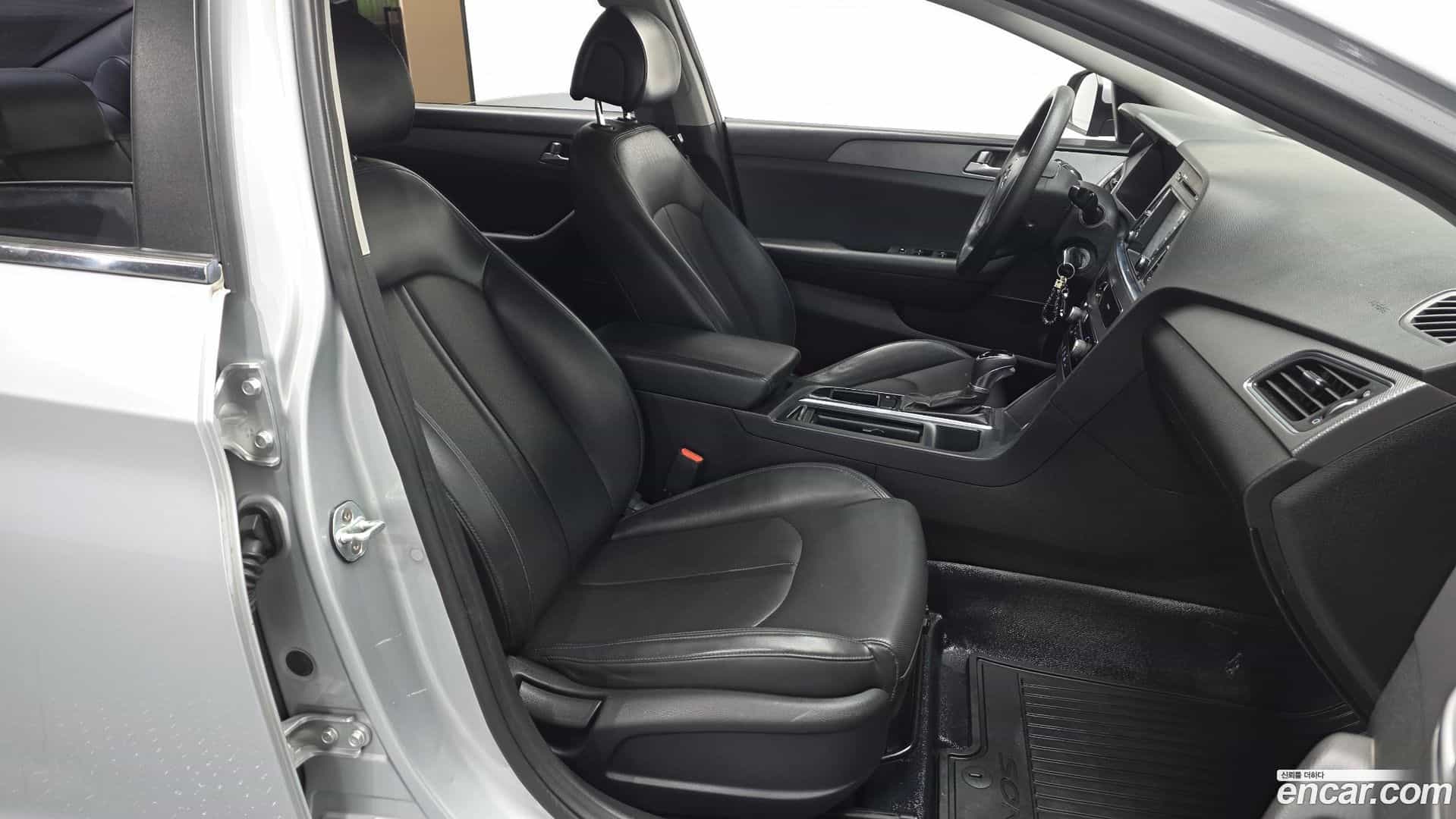 Sonata Hyundai 2017.5-INNER-010