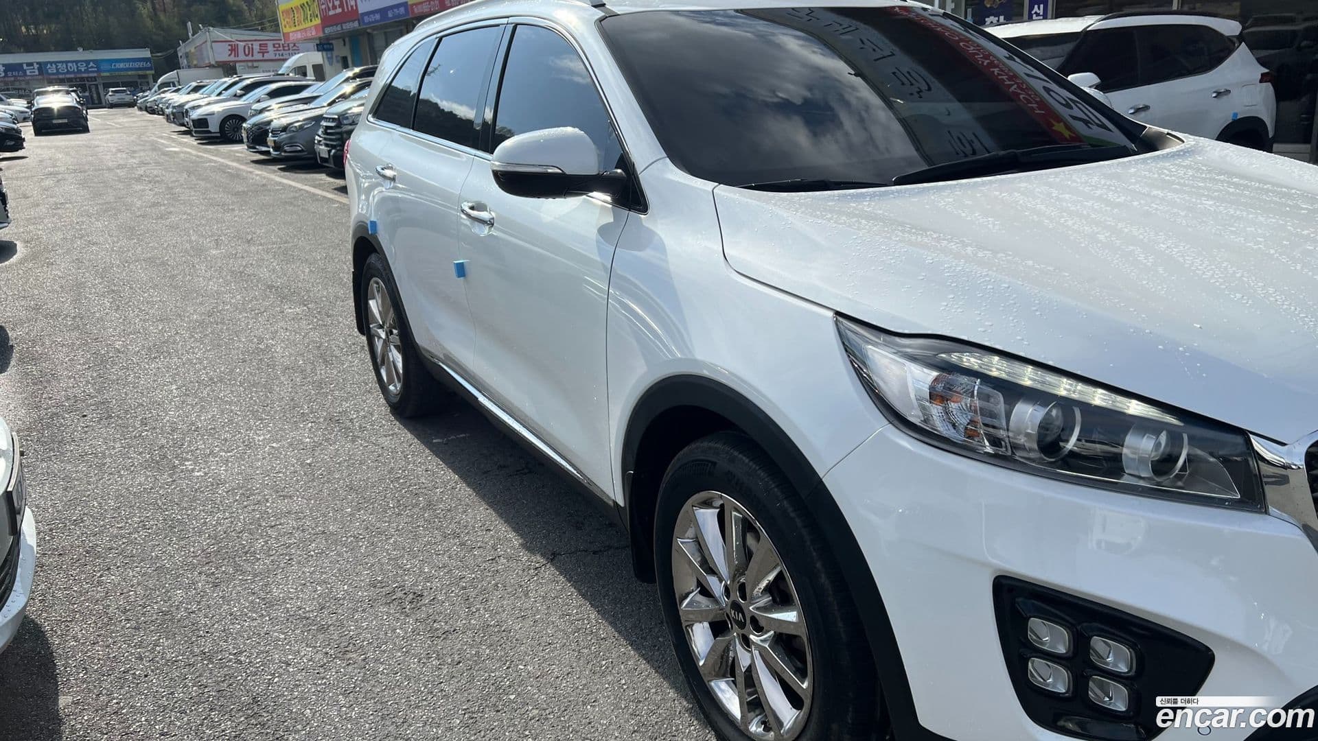 Main__Slider__Photo:Sorento Kia 2016.10-2